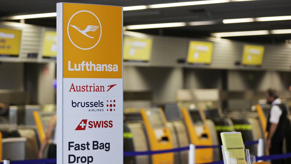 Lufthansa musiała odwołać tysiąc lotów 