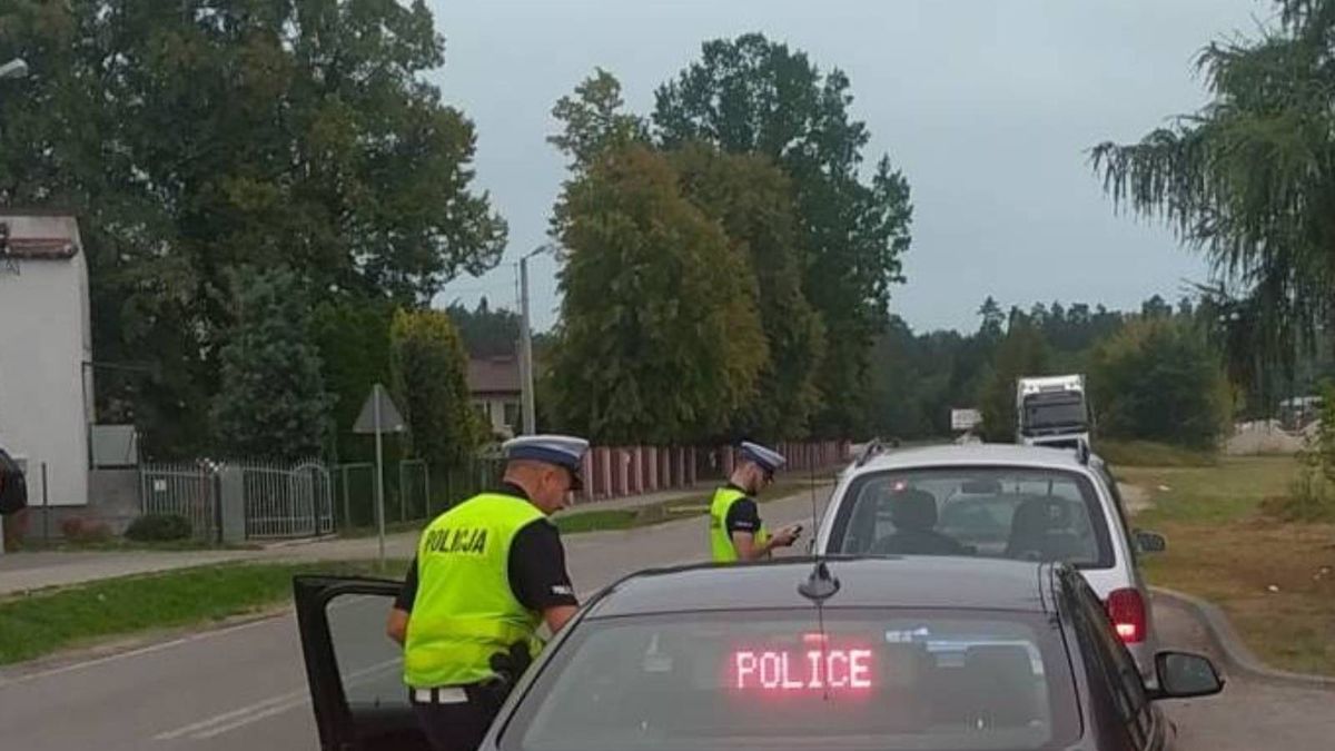 Wyprzedził nieoznakowany radiowóz. Na przejściu dla pieszych