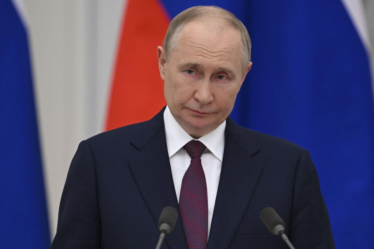 Putin's economic woes deepen as high inflation persists