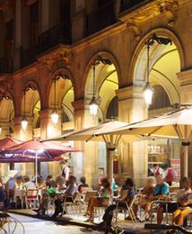 Polacy wydają na restauracje i hotele mniej niż mieszkańcy sąsiednich państw