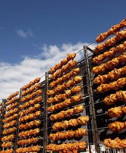 Gigantyczna smażalnia kurczaków