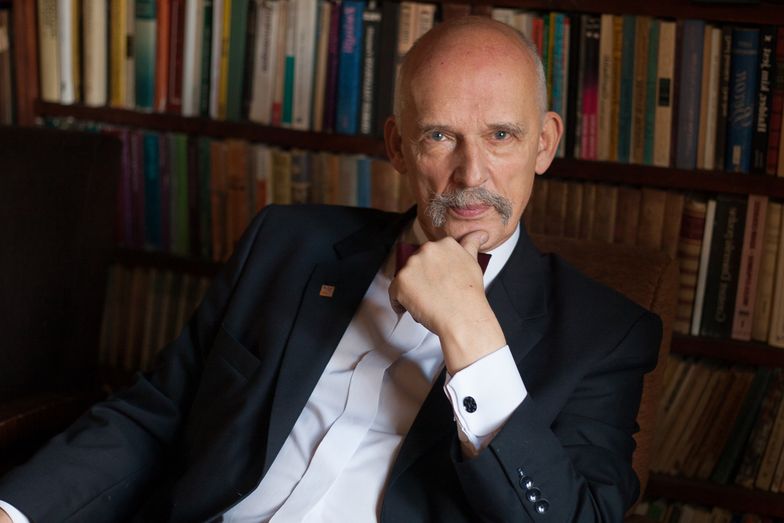 Janusz Korwin-Mikke nie musi prostować wypowiedzi o Holokauście