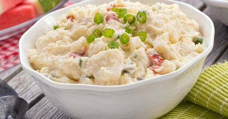 Domowa sałatka ziemniaczana