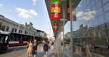 Apple Pay w Polsce. Za zakupy można płacić iPhonem