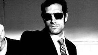 Bardziej cool niż Shaft, gorętszy niż Bond i szybszy niż Bruce Lee? 1