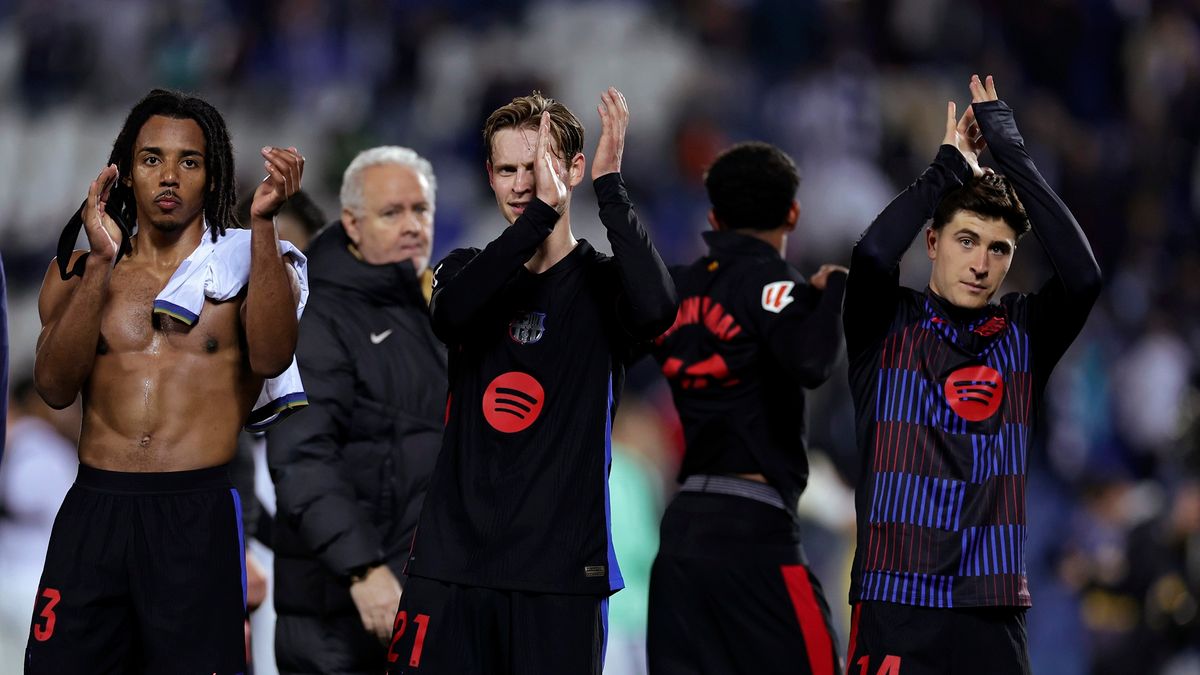 Getty Images / Na zdjęciu: Jules Kounde, Frenkie De Jong, Pablo Torre