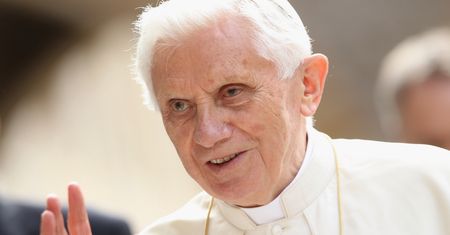 Tak dziś wygląda Benedykt XVI. Papieża-seniora trudno rozpoznać