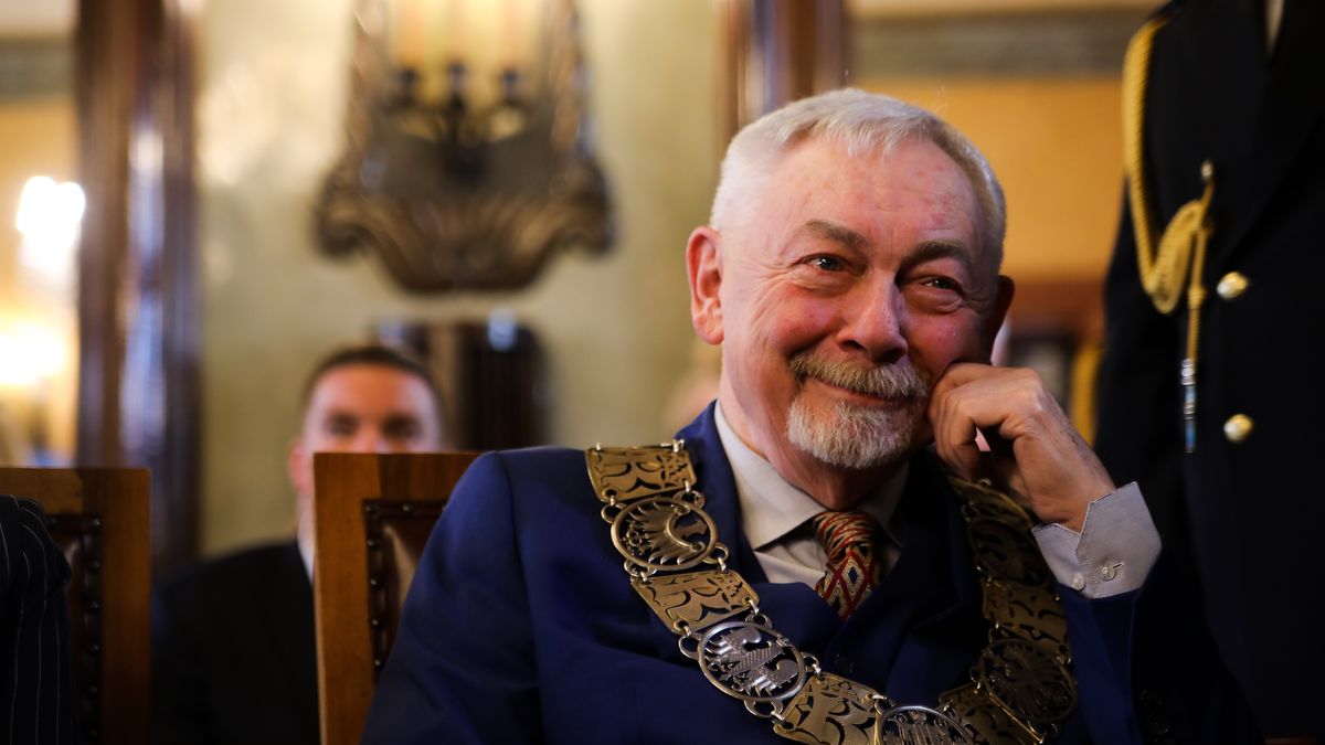 In Krakow, Poland, on May 7, 2024, President of Krakow Jacek Majchrowski is attending the inauguration of the City Council and the swearing-in of the new president of Krakow. During the inauguration of the 9th term of the Krakow City Council, the newly elected councilors are taking the oath. Aleksander Miszalski, the new president of the city, is also taking the oath, succeeding Jacek Majchrowski after his 22 years in office. (Photo by Klaudia Radecka/NurPhoto via Getty Images)