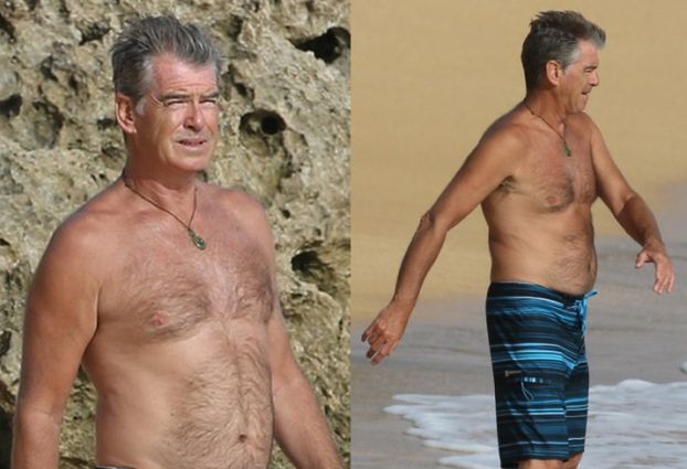 Pierce Brosnan BEZ KOSZULKI na plaży!