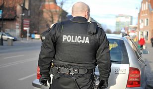 Fałszywy policjant chciał wyłudzić 100 tys. zł. Wpadł w zasadzkę warszawskiej policji