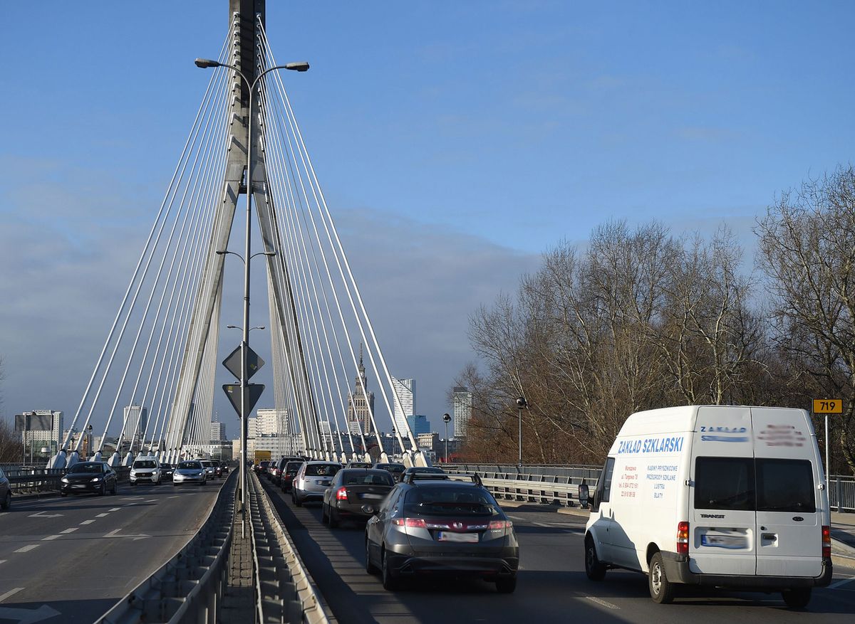 Znaczne ograniczenie prędkości na Moście Świętokrzyskim