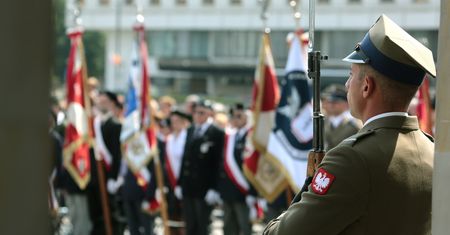 Rocznica Powstania Warszawskiego. Składają wieńce