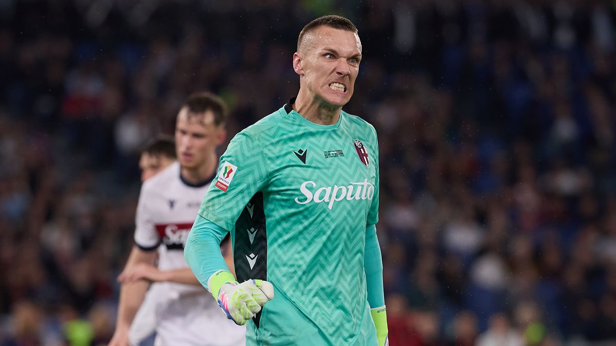 Getty Images / Emmanuele Ciancaglini/Ciancaphoto Studio / Na zdjęciu: Łukasz Skorupski zdobył Puchar Włoch