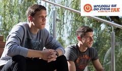 Lewandowski, Szczęsny i muzycy w kampanii „Wyloguj się do życia” (wideo)