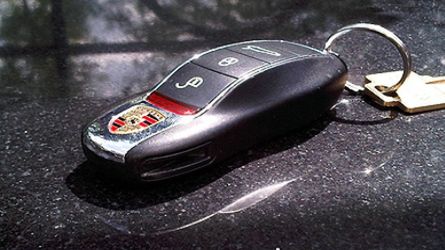 Ukryte wiadomości od projektantów aut TOP 9 1