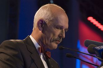 Janusz Korwin-Mikke popełnił przestępstwo? Donald Tusk nie ma wątpliwości