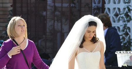 "Shameless": Emmy Rossum przyłapana w sukni ślubnej