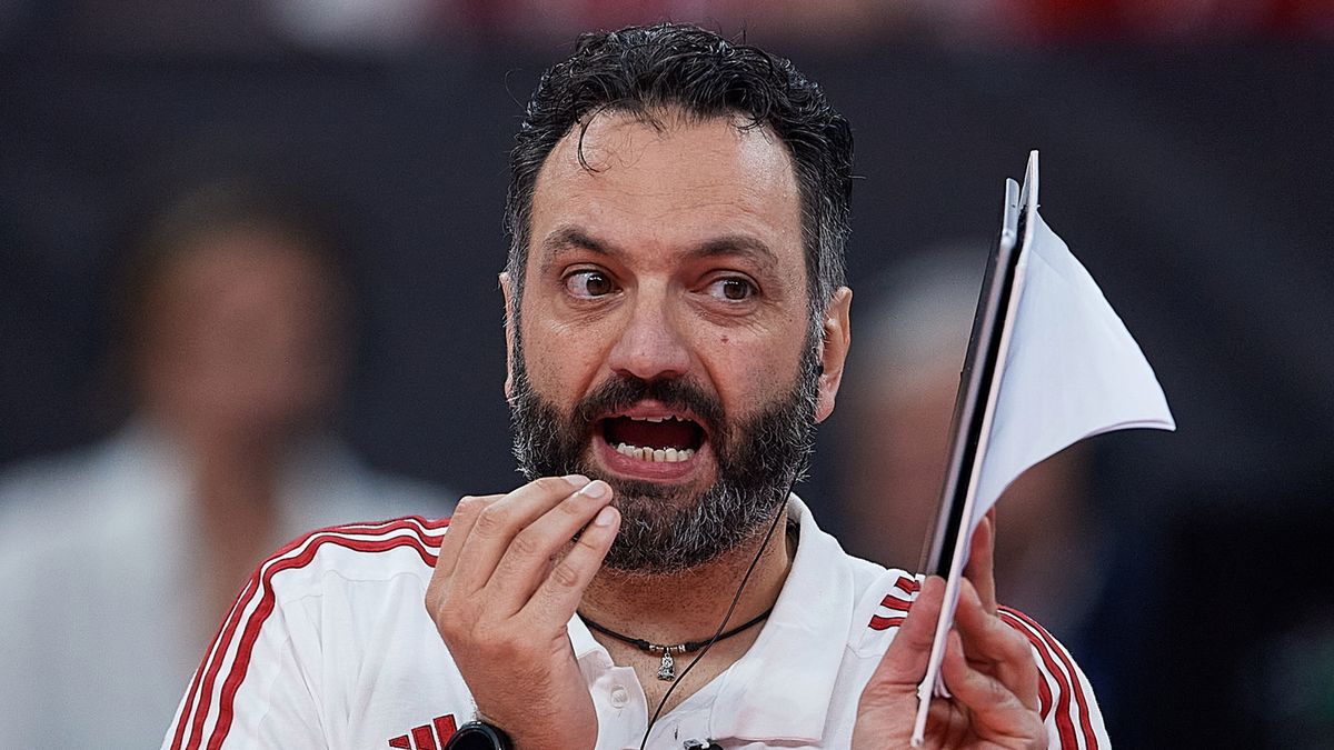 PAP / Adam Warżawa / Na zdjęciu: trener Stefano Lavarini