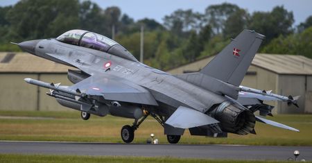 Opóźnienie F-16 dla Ukrainy. Maszyny z Danii dotrą później