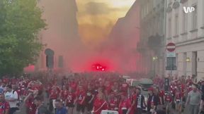 Wisła Kraków świętuje awans do PKO Ekstraklasy. Tłumy na ulicach miasta