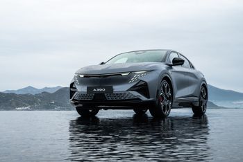 Alpine A390 ma już cenę. Nie jest za wysoka, a to jeden z najbardziej niezwykłych SUV-ów na prąd