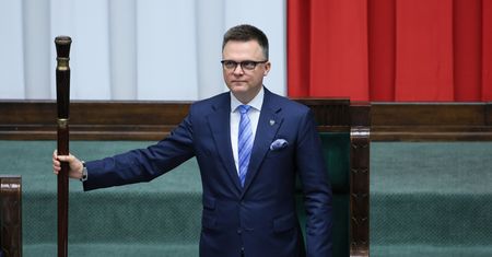 Sprzeczka na konferencji Hołowni. "Ja bym poprosił o mały research"