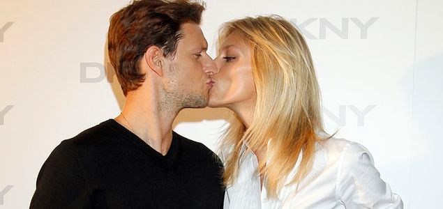 Anja Rubik: pójdzie do ślubu w 3 kreacjach!