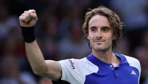 Zwycięstwa gwiazd w Halle. Tsitsipas i Ivanisević najedli się nerwów