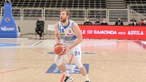 Reprezentant Polski dwoi się i troi, ale jego zespół nie może wygrać w play-off