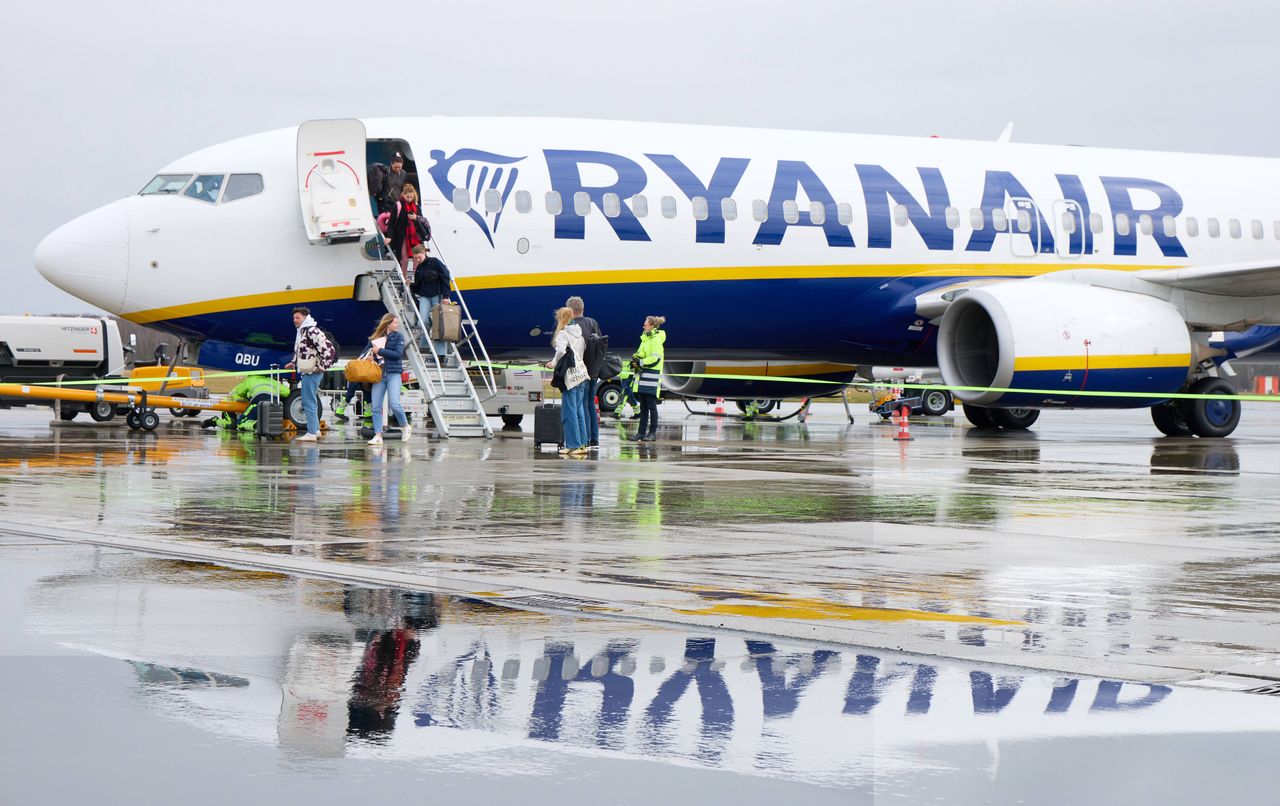 Ostrzegają przed odwołanymi lotami. Chodzi o nawet 100 tys. pasażerów