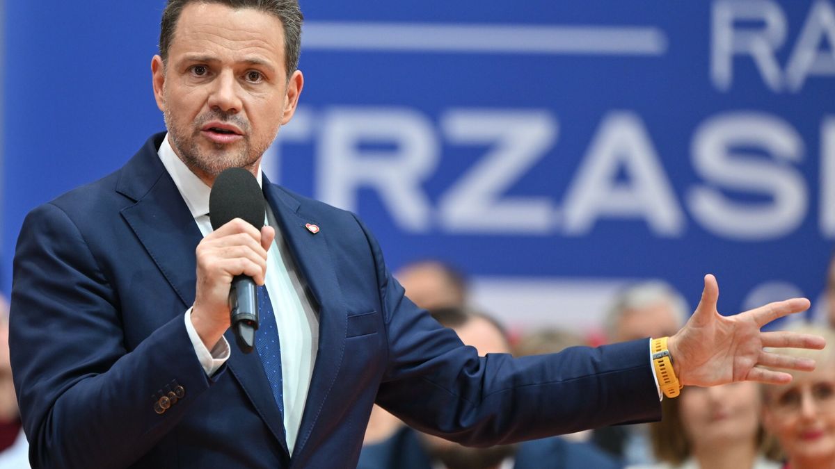 Rafa? Trzaskowski na spotkaniu z mieszka?cami Krakowa
Fot. Artur Barbarowski/East News, Krakow, 16.11.2024. Spotkanie prezydenta Warszawy Rafala Trzaskowskiego z mieszkancami Krakowa, w hali Com-Com Zone w Krakowie Nowej Hucie.
N/z: Rafal Trzaskowski
Artur Barbarowski