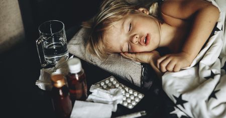 Nie sam wirus jest problemem. Przy tej infekcji najgroźniejsze jest odwodnienie