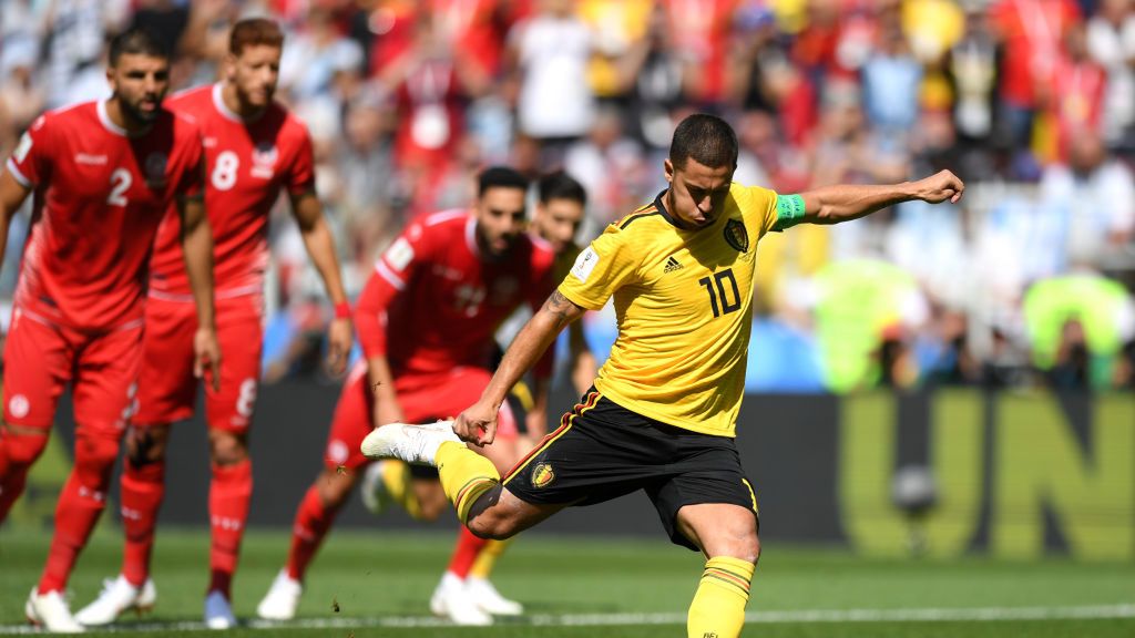 Eden Hazard strzela gola Tunezji na MŚ 2018