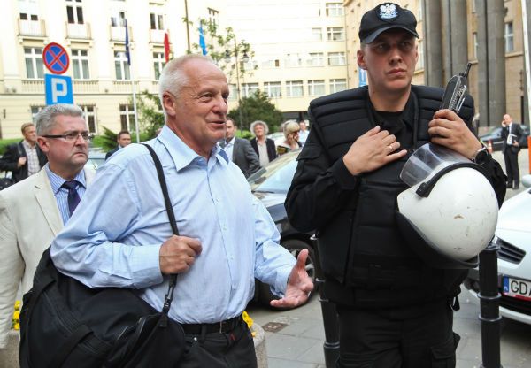 SDP apeluje do PO o wyciągnięcie konsekwencji wobec Stefana Niesiołowskiego