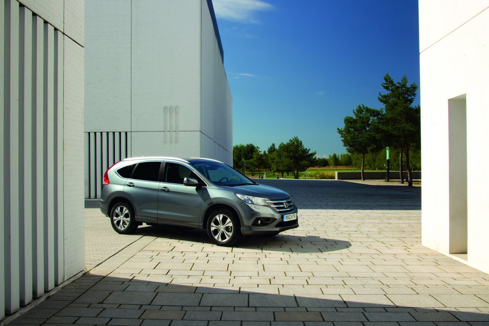 2013 Honda CR-V - obszerna galeria prosto od producenta 27