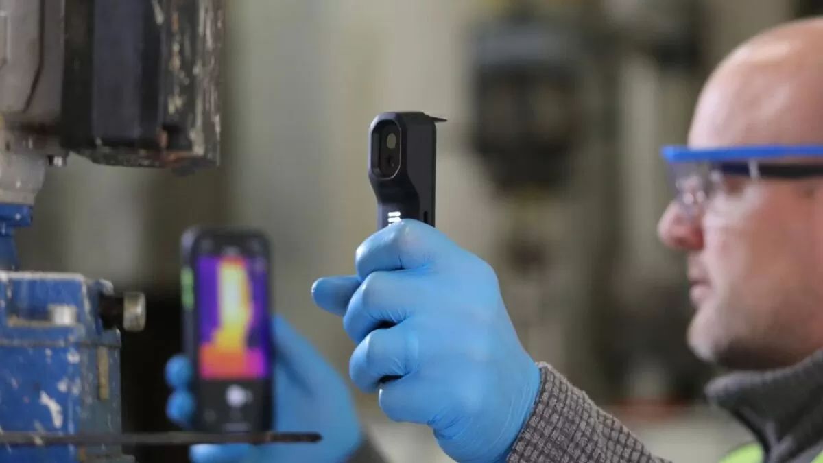 FLIR One Edge Pro