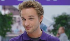 W reklamach Play nowy doradca klientów, promuje internet stacjonarny i Play Now TV (wideo)