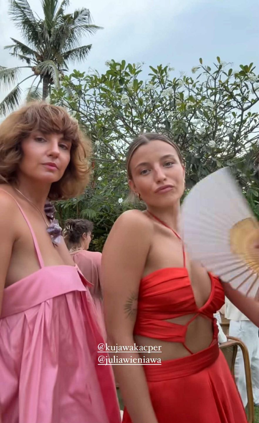 Julia Wieniawa i Maria Prokop bawią się na weselu na Bali 
