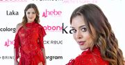 Joanna Opozda kokietuje w krwistoczerwonej, plecionej mini. Stylowo? (ZDJĘCIA)