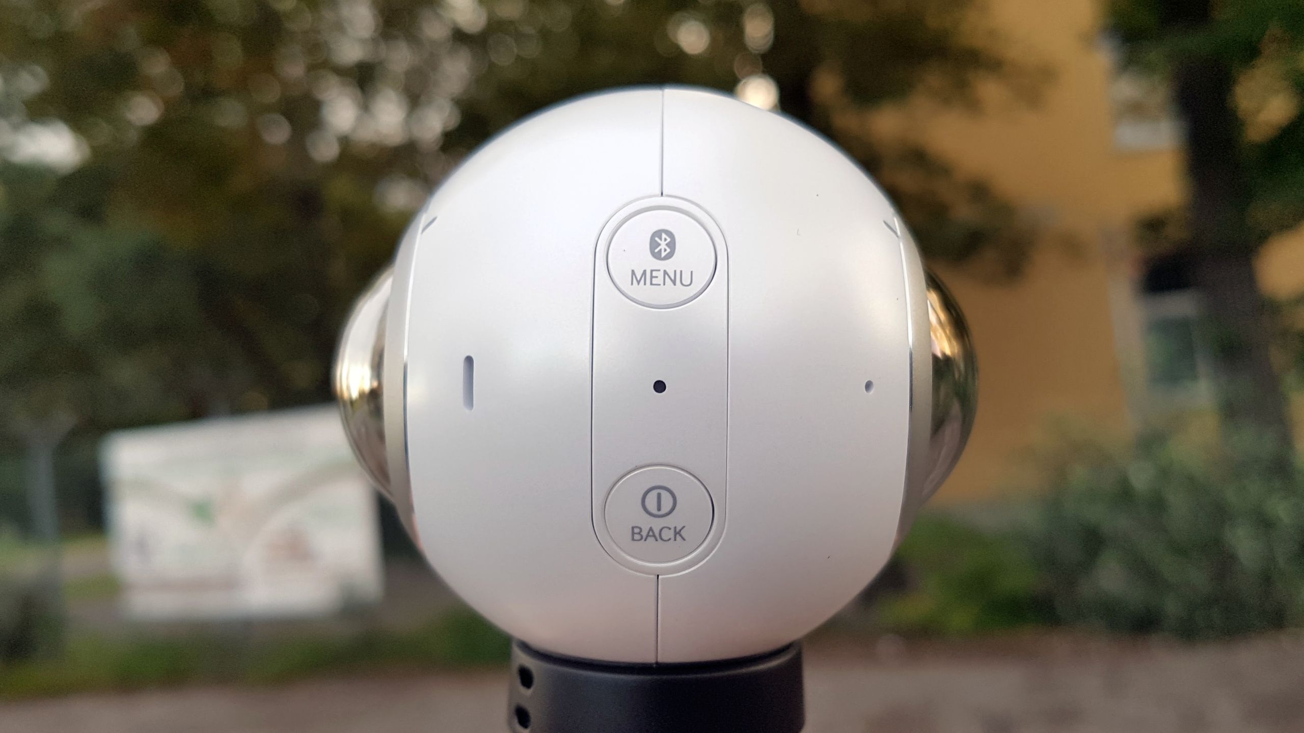 Samsung Gear 360 sprawił, że zapragnąłem mieć kamerkę 360. Ale nie tę 4