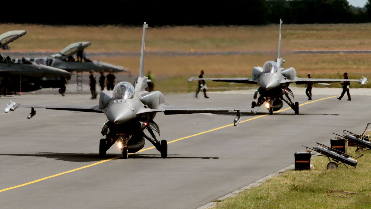 Nad Ukrainą mogą pojawić się myśliwce F-16 i Mirage 2000-D