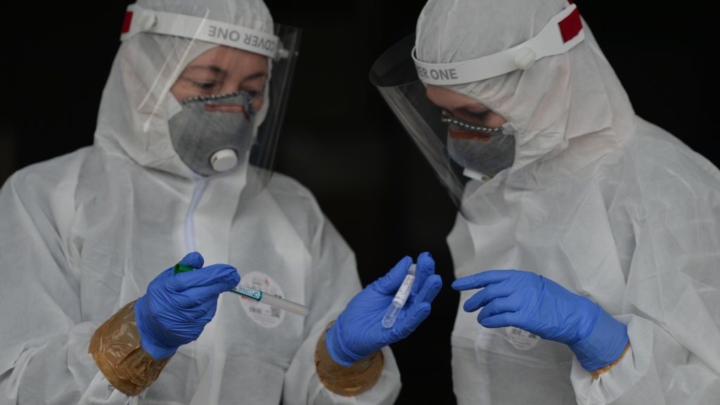 Szczepienia dla najbogatszych. Ich kolejki nie obowiązują