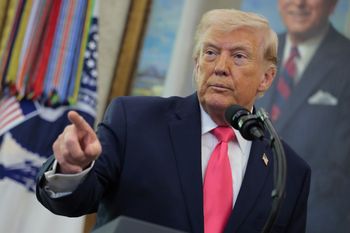 Donald Trump: Iran zgodził się zrezygnować z broni jądrowej