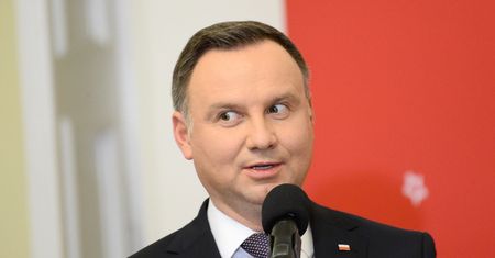 Badanie: bogaci nie powinni brać 500+. Ale prawie nikt nie czuje się na tyle bogaty, by zrezygnować ze świadczenia