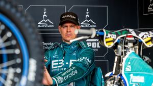 Żużel. Prawie 30 lat zawodowo ścigał się w lewo. Teraz będzie odkrywał się na nowo