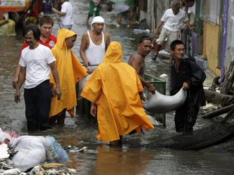 Tajfun uderzył we wschodnie wybrzeże Chin
