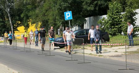 Żółta strefa. Jakie zasady obowiązują w związku z pandemią koronawirusa?