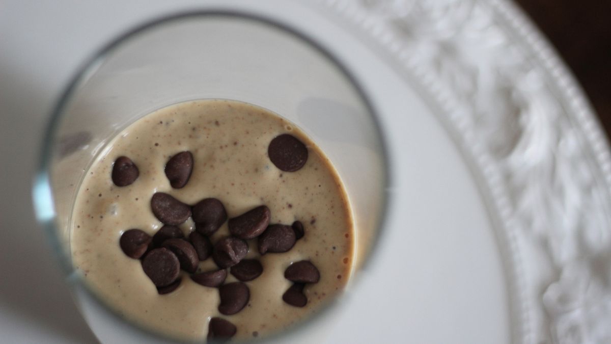 Napój czekoladowy w proszku przygotowany z mlekiem pełnotłustym