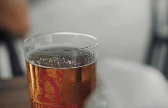 Zakaz reklamy piwa od przyszłego roku? Resort zdrowia pokazał nowy projekt