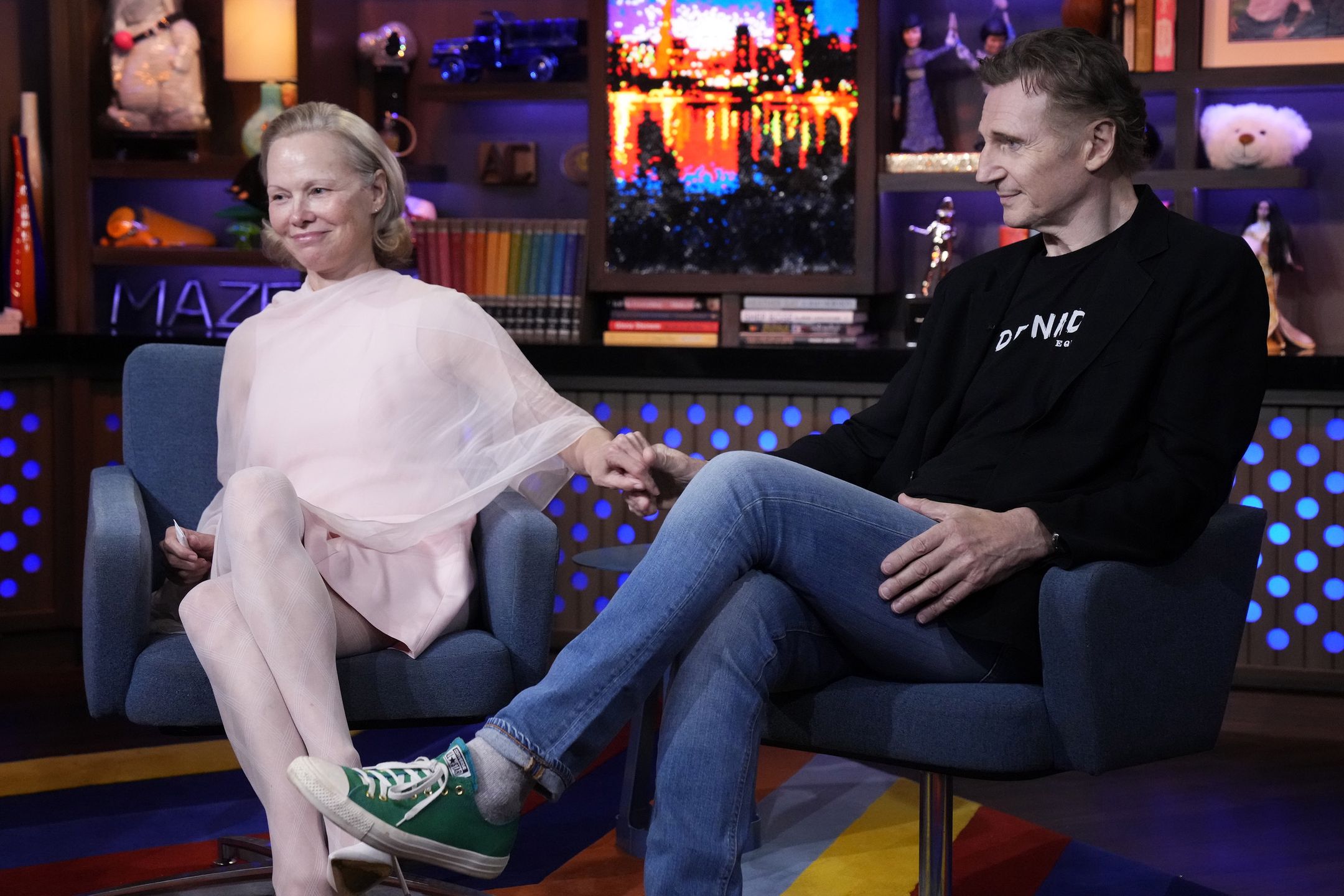 Watch What Happens Live With Andy Cohen - Season 22WATCH WHAT HAPPENS LIVE WITH ANDY COHEN -- Episode 22128 -- Pictured: (l-r) Pamela Anderson, Liam Neeson -- (Photo by: Charles Sykes/Bravo via Getty Images)Bravoepisodic, air date 08032025, select, color, nup_208197, 2020s, double, indoor, talk show, nbcu photo bank, season 22
